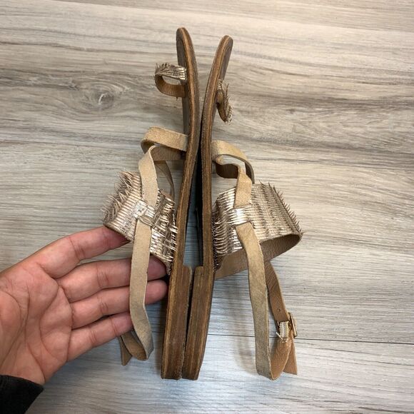 Freebird by Steven Ocean Beige Metallic US Sz 38 Flat Gladiator Sandals Toe Loop - Picture 3 of 10